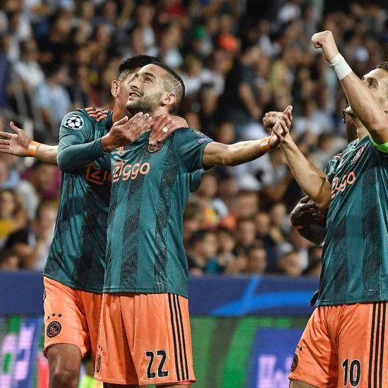 而且有助于 而且有助于