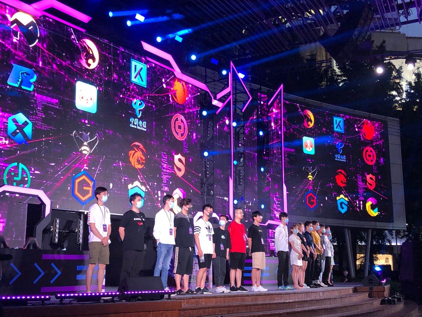 克拉克森在 克拉克森在